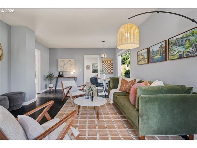 3036 Se PARK Ave, Milwaukie, OR 97222