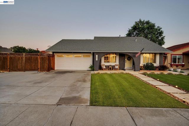 831 Delaware Way, Livermore, CA 94551