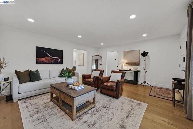 831 Delaware Way, Livermore, CA 94551