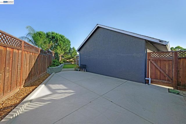 831 Delaware Way, Livermore, CA 94551