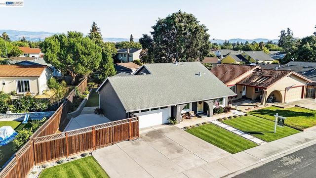 831 Delaware Way, Livermore, CA 94551