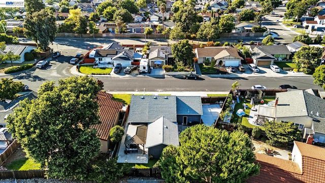 831 Delaware Way, Livermore, CA 94551