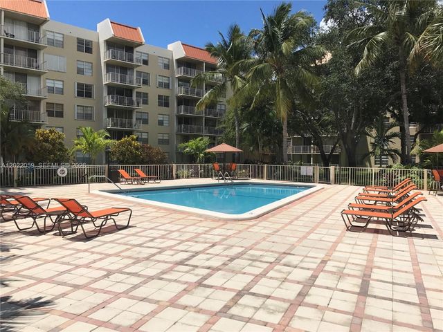 13120 SW 92nd Ave B-222, Miami, FL 33176