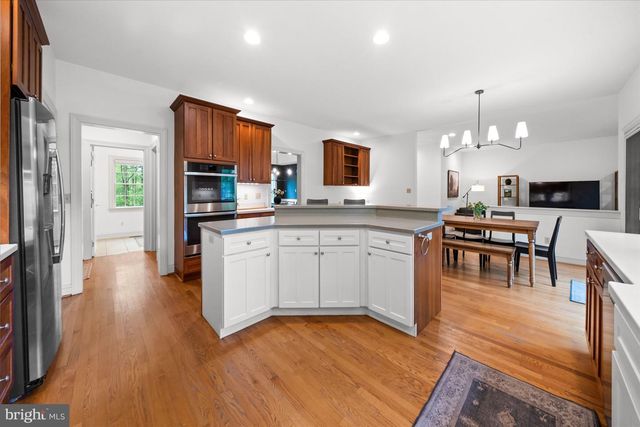 1618 SNUFF MILL RD, Hockessin, DE 19707