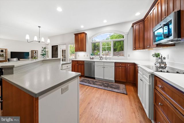 1618 SNUFF MILL RD, Hockessin, DE 19707