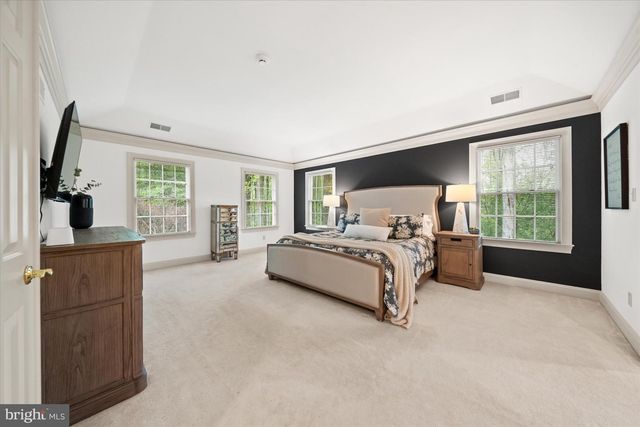 1618 SNUFF MILL RD, Hockessin, DE 19707