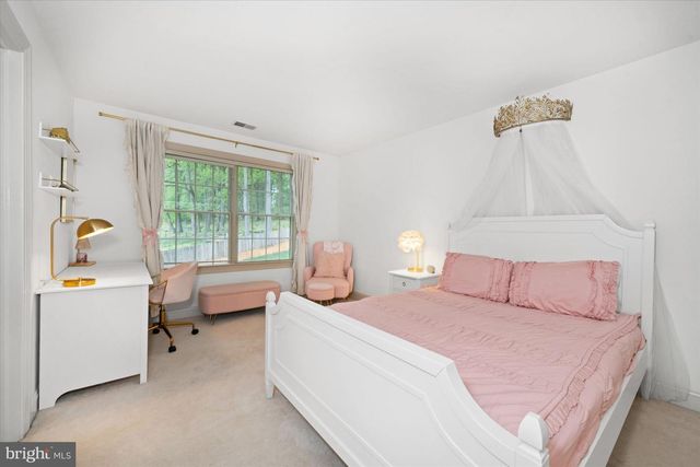 1618 SNUFF MILL RD, Hockessin, DE 19707
