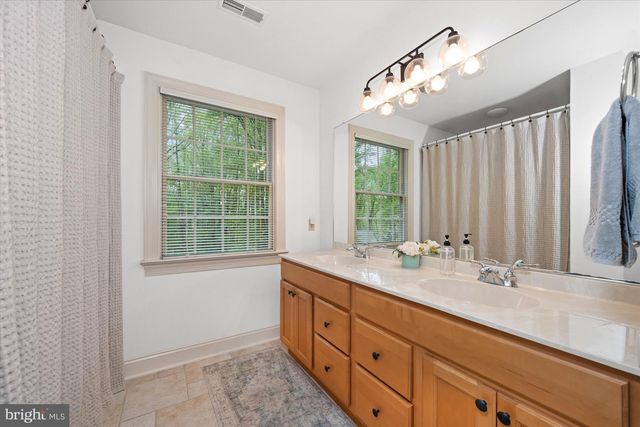1618 SNUFF MILL RD, Hockessin, DE 19707