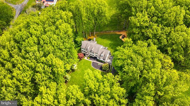 1618 SNUFF MILL RD, Hockessin, DE 19707