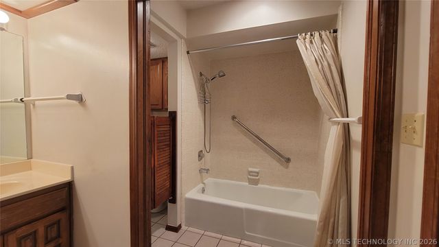 4027 E 82nd Place, Tulsa, OK 74137