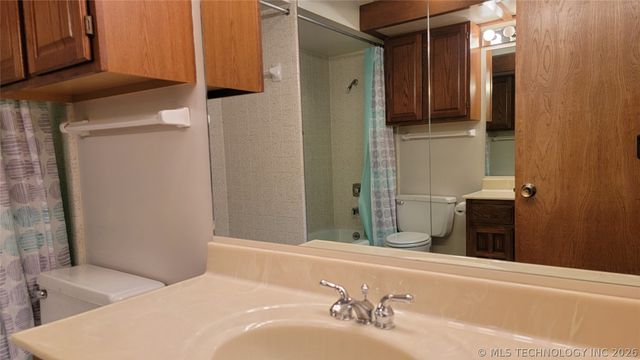 4027 E 82nd Place, Tulsa, OK 74137