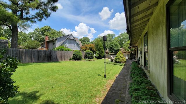 4027 E 82nd Place, Tulsa, OK 74137