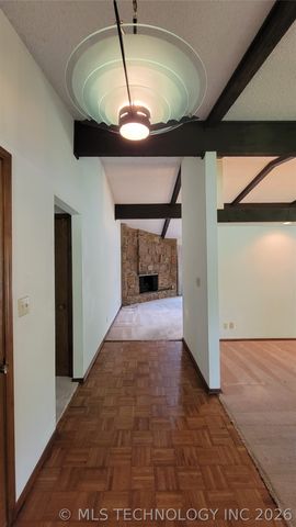 4027 E 82nd Place, Tulsa, OK 74137