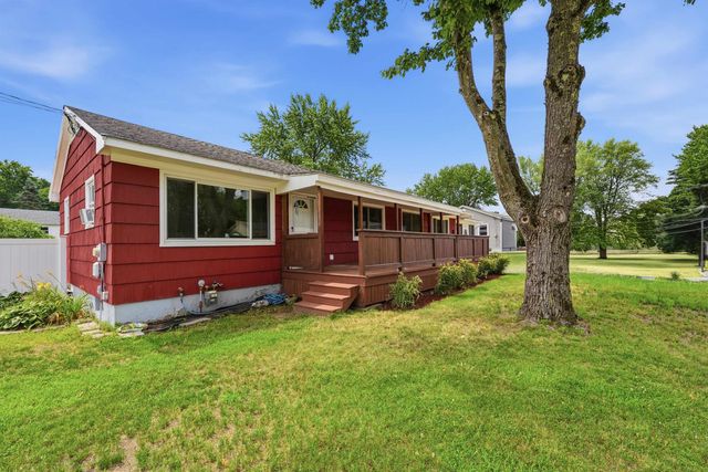 2 Iroquois Road, Nashua, NH 03063