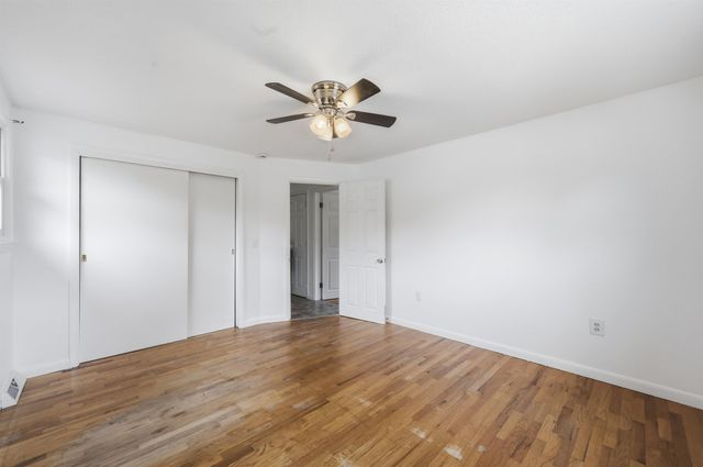 2 Iroquois Road, Nashua, NH 03063