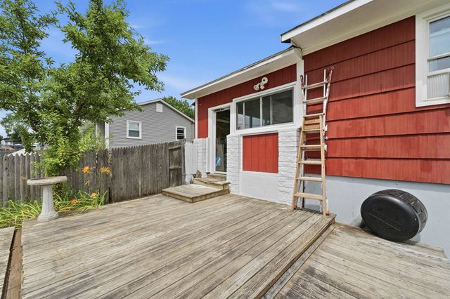 2 Iroquois Road, Nashua, NH 03063