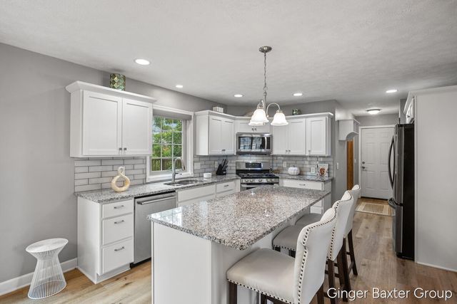 9095 Costner Drive SE, Caledonia, MI 49316