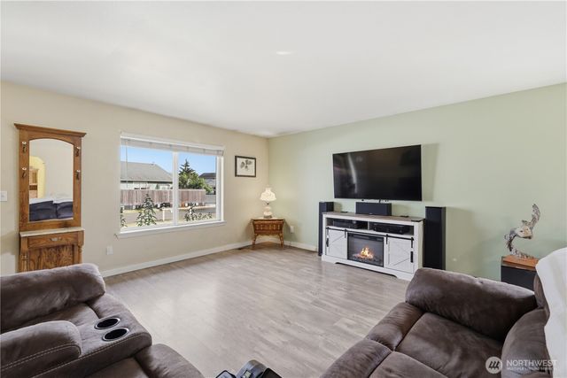 9816 Ramsay Dr SE, Yelm, WA 98597