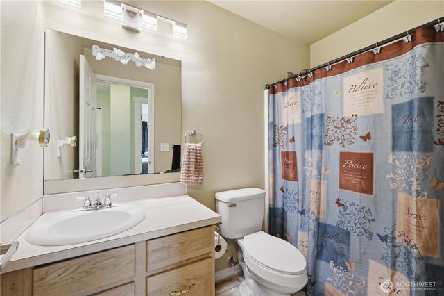 9816 Ramsay Dr SE, Yelm, WA 98597