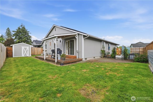9816 Ramsay Dr SE, Yelm, WA 98597