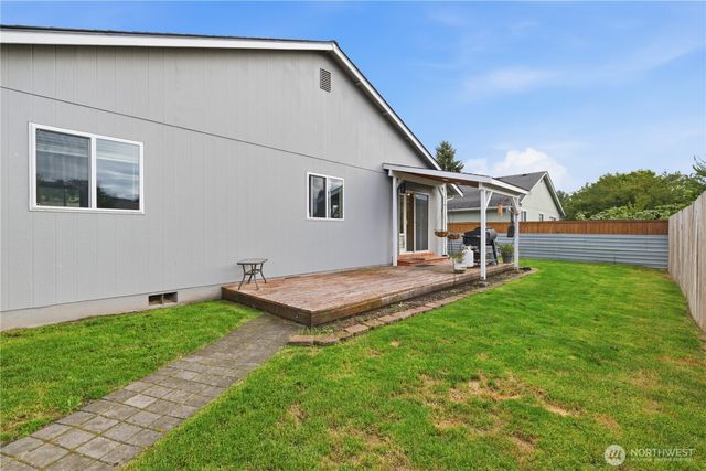 9816 Ramsay Dr SE, Yelm, WA 98597
