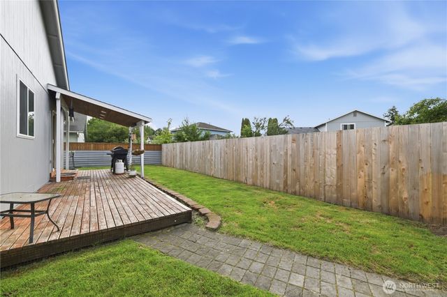 9816 Ramsay Dr SE, Yelm, WA 98597