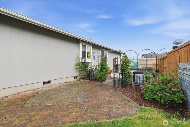 9816 Ramsay Dr SE, Yelm, WA 98597