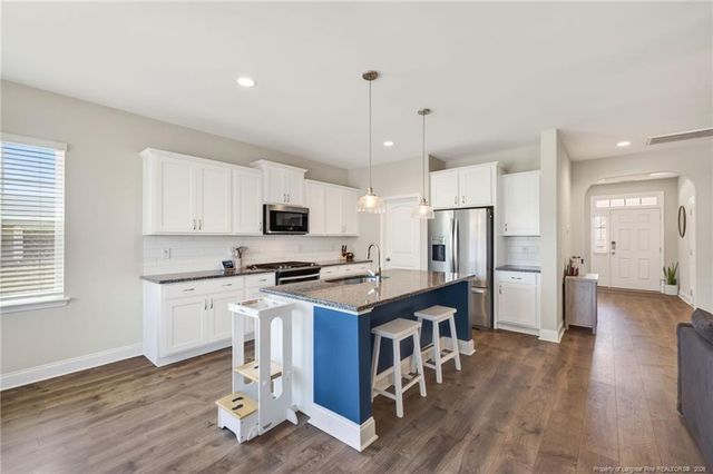 716 Stonebriar Avenue, Raeford, NC 28376