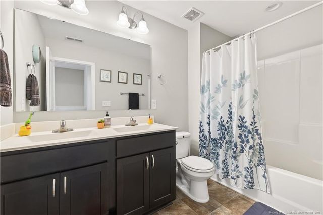 716 Stonebriar Avenue, Raeford, NC 28376