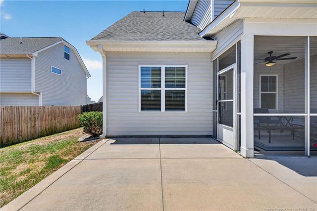 716 Stonebriar Avenue, Raeford, NC 28376