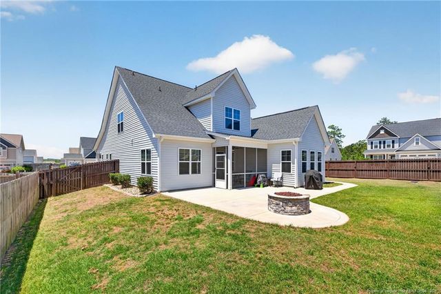 716 Stonebriar Avenue, Raeford, NC 28376