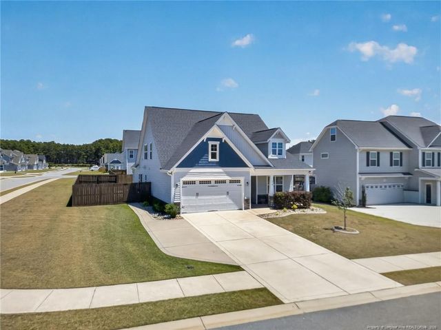 716 Stonebriar Avenue, Raeford, NC 28376