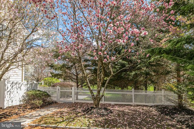 497 CHRISTOPHER DR, Princeton, NJ 08540