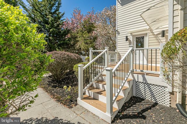 497 CHRISTOPHER DR, Princeton, NJ 08540