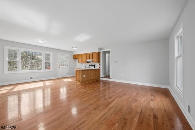 315 Hudson Ave, Hopatcong Boro, NJ 07843