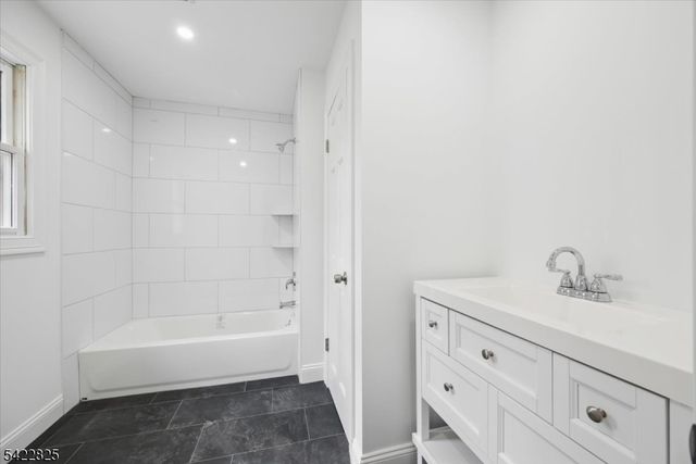 315 Hudson Ave, Hopatcong Boro, NJ 07843