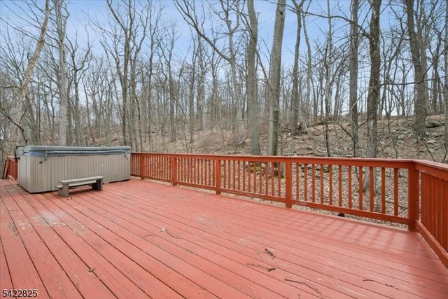 315 Hudson Ave, Hopatcong Boro, NJ 07843