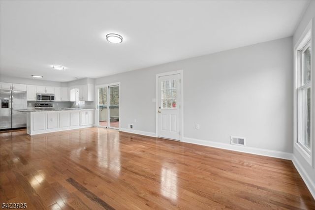 315 Hudson Ave, Hopatcong Boro, NJ 07843