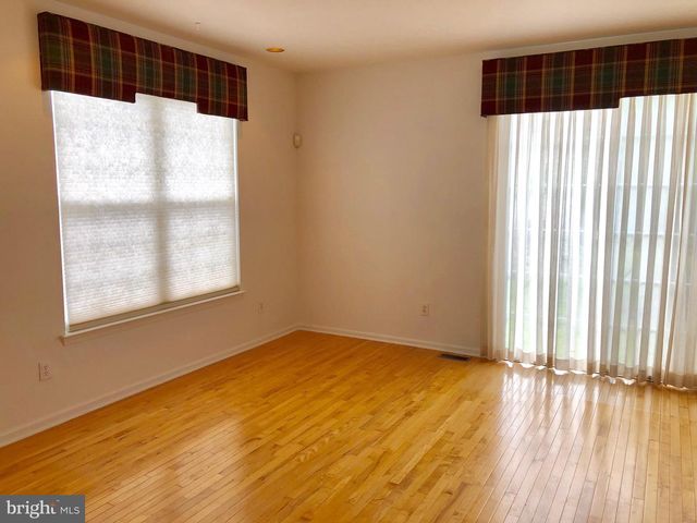 1081 CHANTICLEER, Cherry Hill, NJ 08003