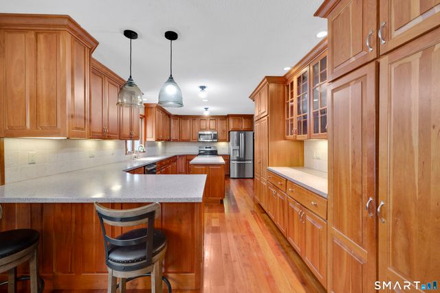 10 Devonshire Drive, South Windsor, CT 06074