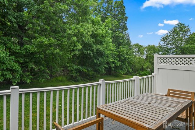 67 Albury Way, North Brunswick, NJ 08902