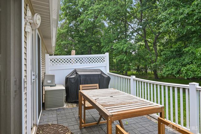 67 Albury Way, North Brunswick, NJ 08902