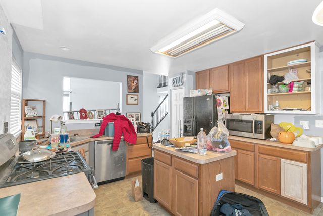 460 Lancaster Drive, Pingree Grove, IL 60140