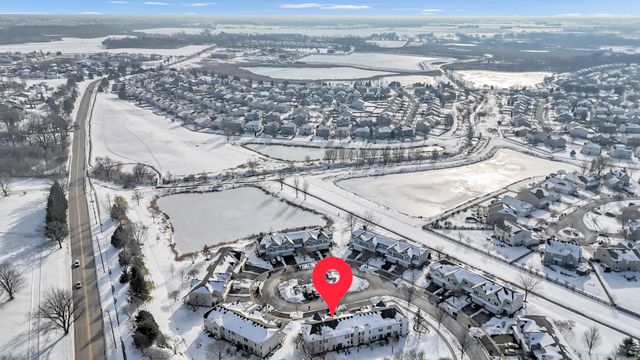 460 Lancaster Drive, Pingree Grove, IL 60140