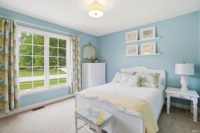 201 Creekside Court, Huntertown, IN 46748