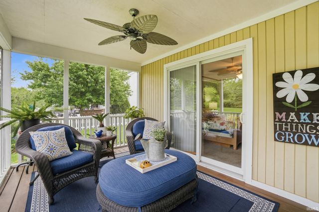 201 Creekside Court, Huntertown, IN 46748