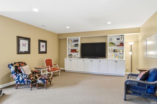 201 Creekside Court, Huntertown, IN 46748