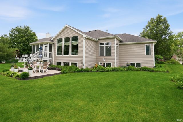 201 Creekside Court, Huntertown, IN 46748