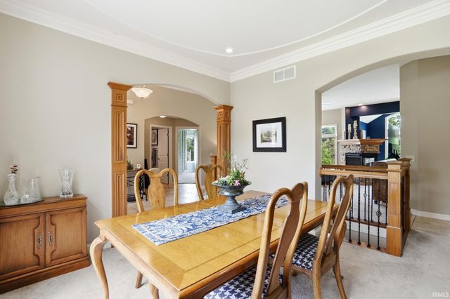 201 Creekside Court, Huntertown, IN 46748