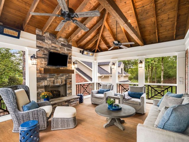 1066 Lynnwood Blvd, Nashville, TN 37215